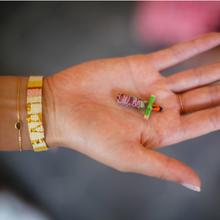 Load image into Gallery viewer, Atitlan LOVE Bracelet - Green &amp; White
